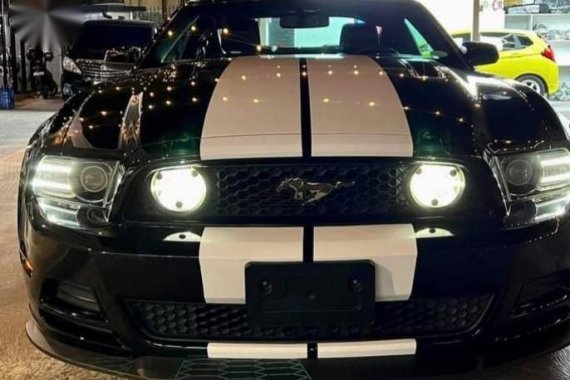 Red Ford Mustang 2013 for sale in Automatic