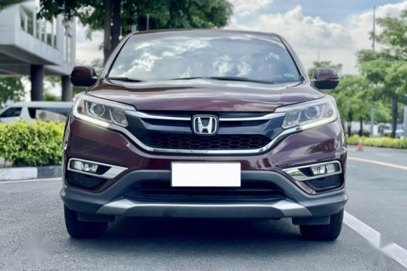 Selling Red Honda Cr-V 2016 in Makati
