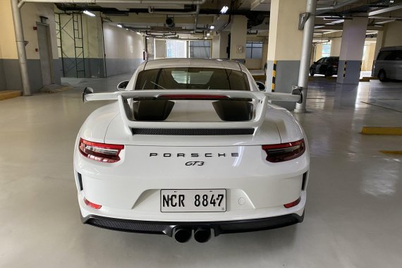 Selling White Porsche GT3 2018 in Pasig