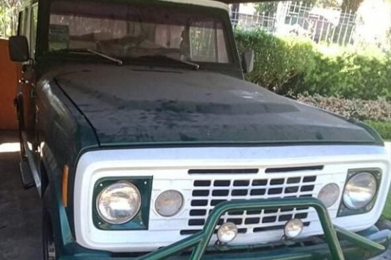 Green Jeep Cherokee 1972 for sale in Cebu 