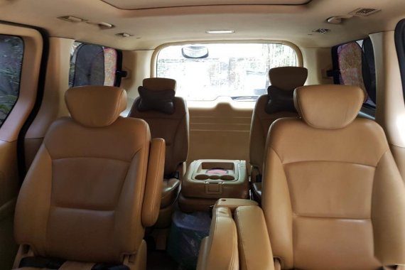 Pearl White Hyundai Starex 2010 for sale in San Juan 