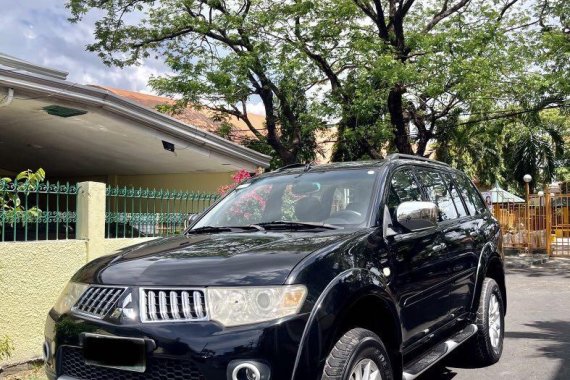 Black Mitsubishi Montero Sport 2010 for sale in Las Piñas