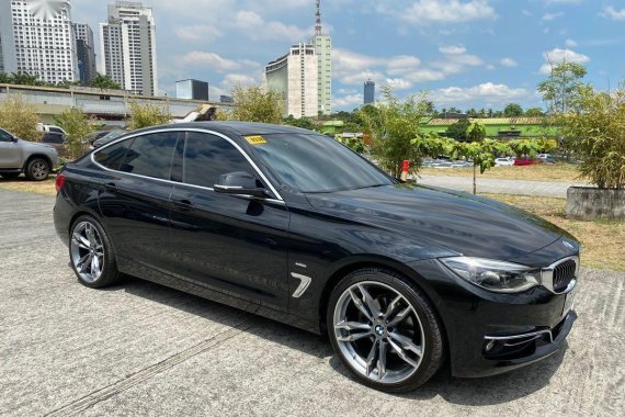 Selling Black BMW 320D 2019 in Pasig