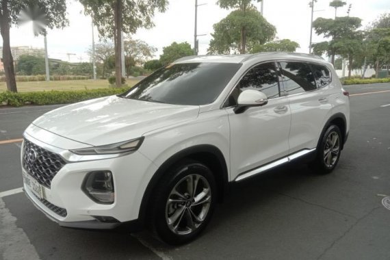 Selling White Hyundai Santa Fe 2019 in Pasig