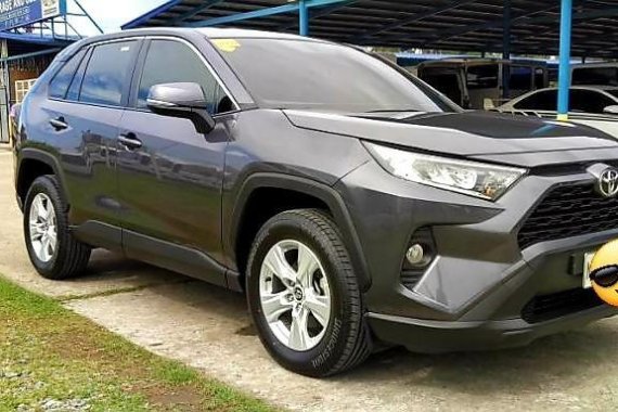 Silver Toyota RAV4 2019 for sale in Makati