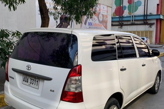 White Toyota Innova 2015 for sale in Kalibo