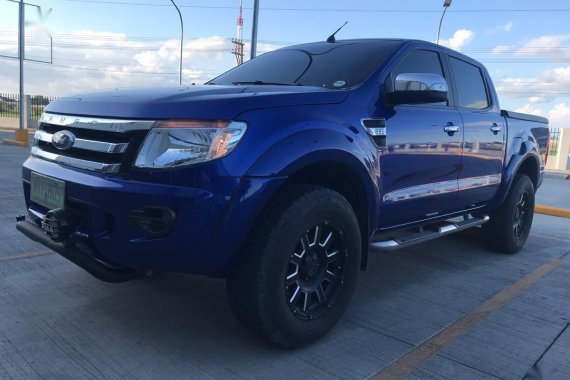 Selling Blue Ford Ranger 2014 in Makati