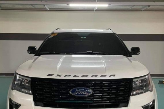 Pearl White Ford Explorer 2018 for sale in San Juan