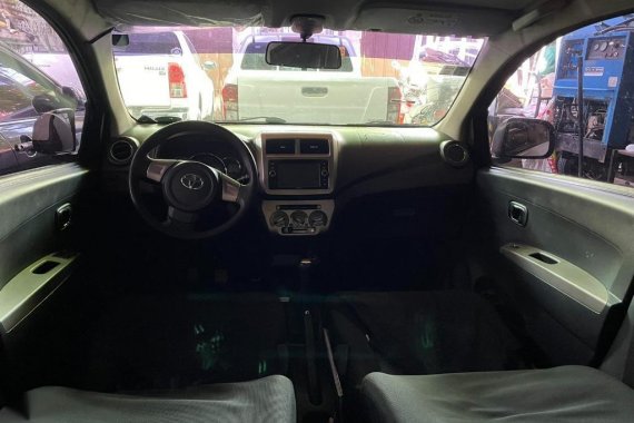 White Toyota Wigo 2015 for sale in Manila