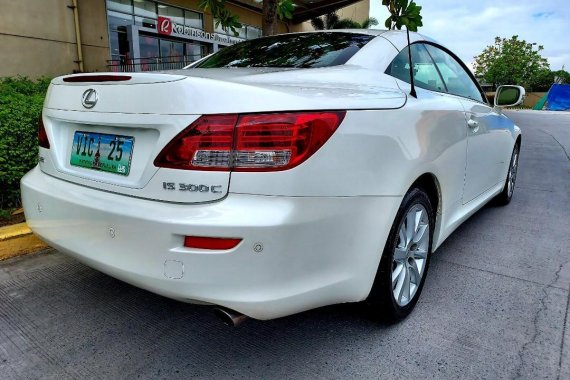 Selling White Lexus IS300C 2010 in Las Piñas