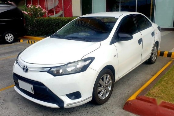 Pearl White Toyota Vios 2017 for sale in Quezon 