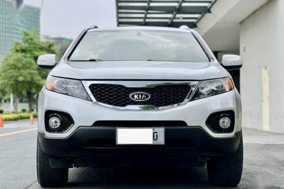 Selling Pearl White Kia Sorento 2010 in Makati