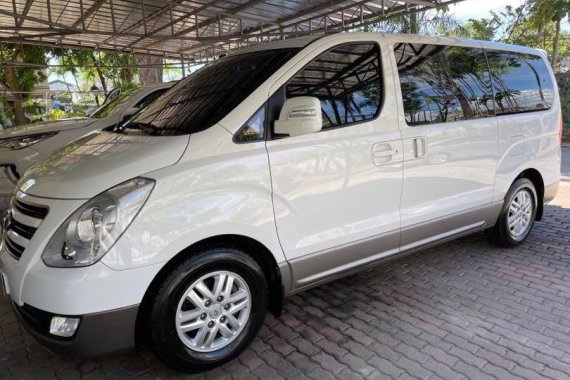 Selling Pearl White Hyundai Starex 2018 in Rosario