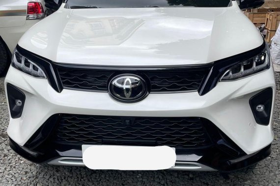 White Toyota Fortuner 2022 for sale in Makati