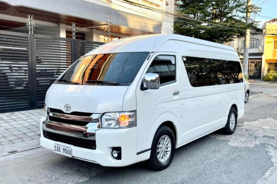 Selling White Toyota Hiace Super Grandia 2017 in Pasig