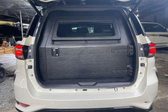 White Toyota Fortuner 2022 for sale in Makati