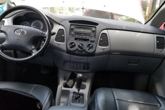 Selling Silver Toyota Innova 2009 in Santa Ana