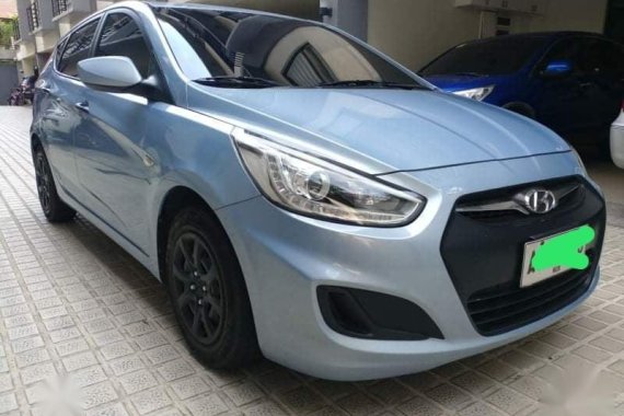 Blue Hyundai Accent 2014 for sale in Quezon 