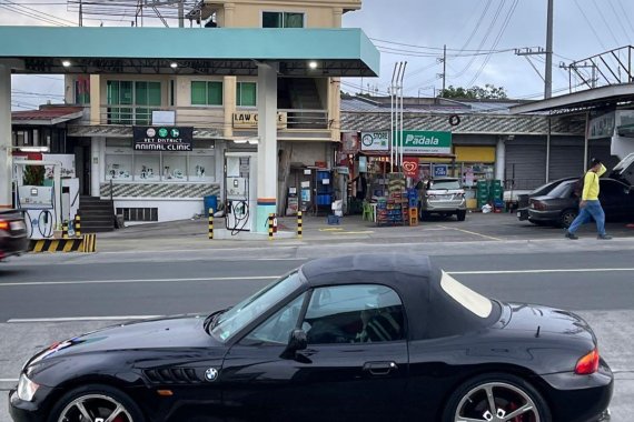 Selling Black BMW Z3 1997 in Pasig