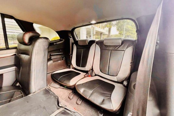 Silver Hyundai Santa Fe 2012 for sale in Makati 