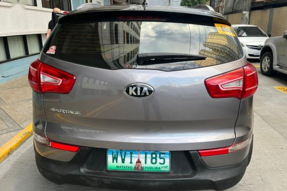 Selling Silver Kia Sportage 2013 in Makati