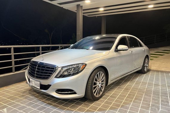 Selling Pearl White Mercedes-Benz S-Class 2017 in Quezon
