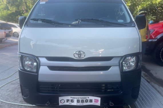 Selling Silver Toyota Hiace 2020 in Quezon 
