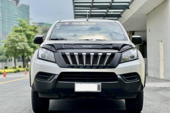 Selling Pearl White Isuzu Mu-X 2016 in Makati