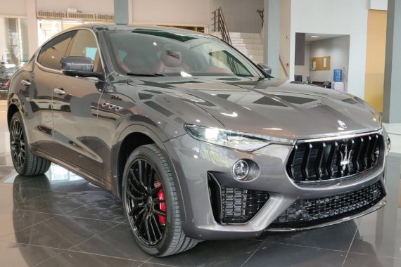 Selling Silver Maserati Levante 2022 in Makati