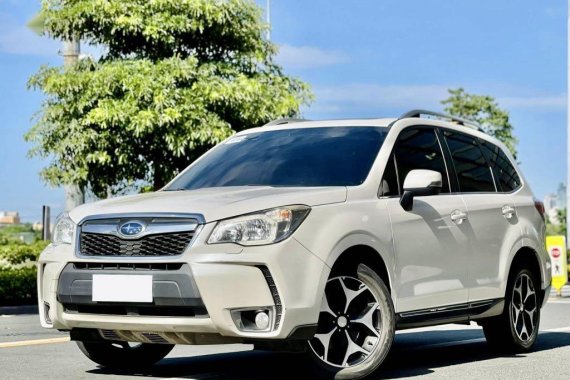 Selling Pearl White Subaru Forester 2013 in Makati