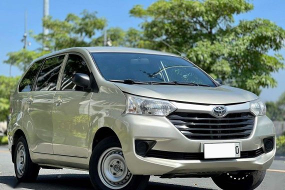 Selling Silver Toyota Avanza 2016 in Makati