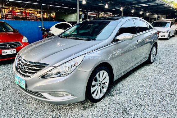 2010 HYUNDAI SONATA PREMIUM AUTOMATIC SUNROOF PUSH START! LEATHER! 53,000 KMS! FINANCING AVAILABLE!