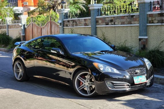Black Hyundai Genesis 2011 for sale in Bacoor
