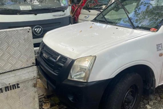 Selling White Isuzu D-Max 2012 in Dasmariñas