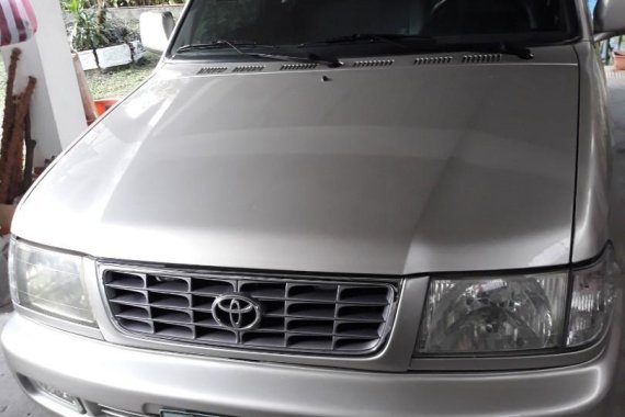 Selling Silver Toyota Revo 2002 in Pasay 