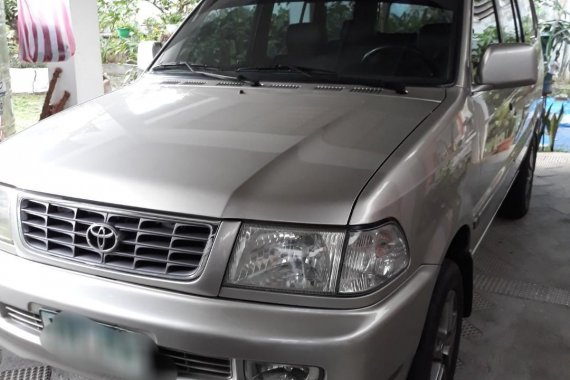 Selling Silver Toyota Revo 2002 in Pasay 