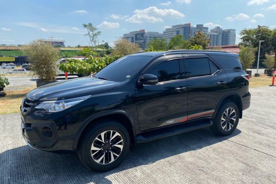 Selling Black Toyota Fortuner 2018 in Pasig