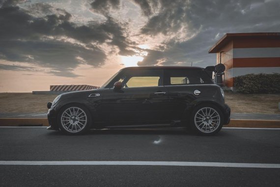 Selling Black Mini Cooper 2011 in Las Piñas