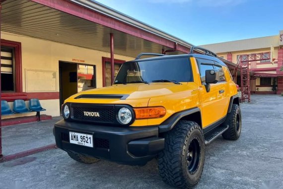 Yellow Toyota FJ Cruiser 2015 for sale in Manila