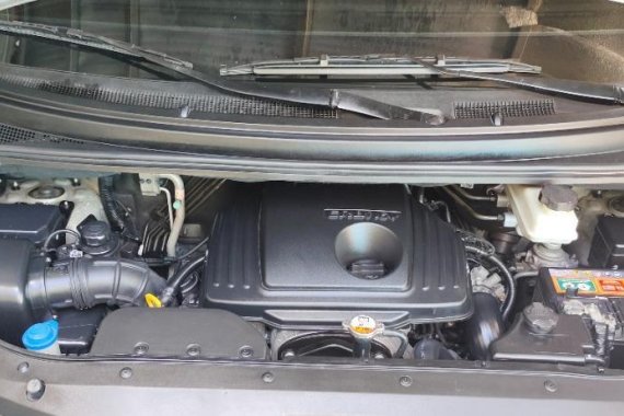 Selling Silver Hyundai Grand Starex 2013 in Malabon