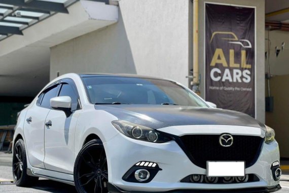 Selling White Mazda 3 2016 in Makati