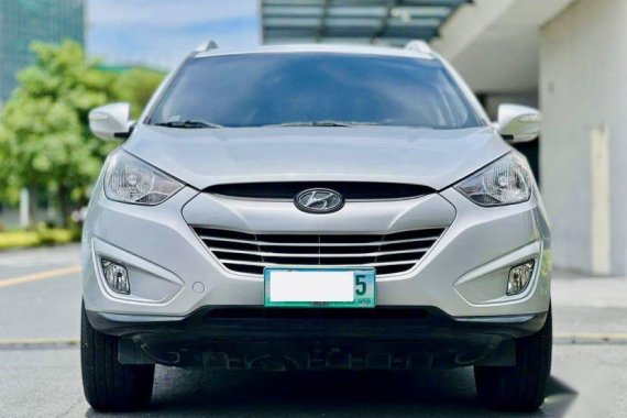 Selling Silver Hyundai Tucson 2011 in Makati