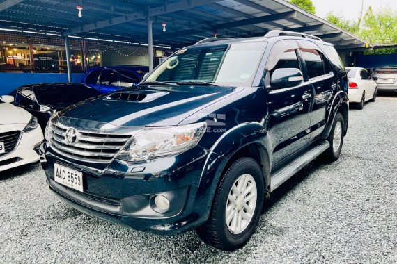 2014 TOYOTA FORTUNER V AUTOMATIC TURBO DIESEL D4D 51,000 KMS ONLY! TOP OF THE LINE! FINANCING OK!
