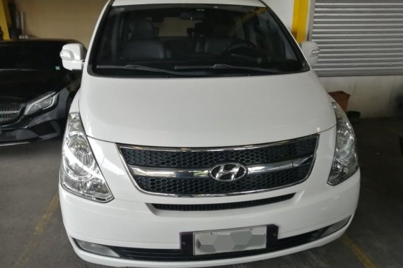 White Hyundai Grand starex 2015 for sale in Quezon City