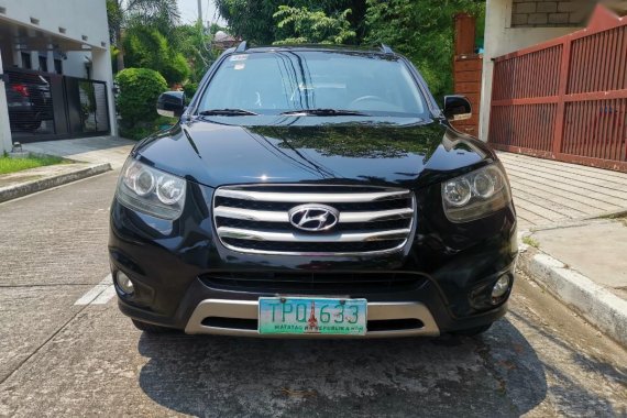 Black Hyundai Santa Fe 2011 for sale in Automatic
