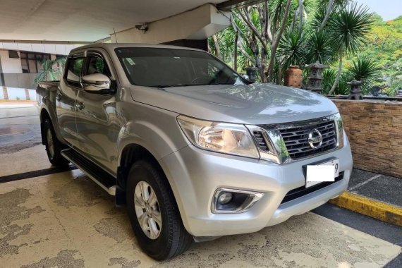 Selling Silver Nissan Navara 2016 in Manila