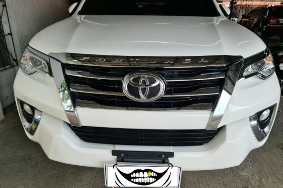 White Toyota Fortuner 2018 for sale in Automatic