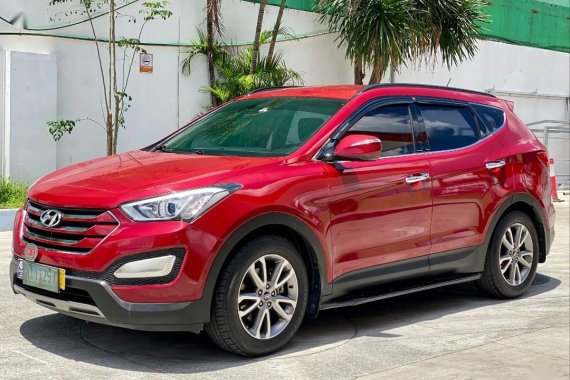 Red Hyundai Santa Fe 2013 for sale in Automatic