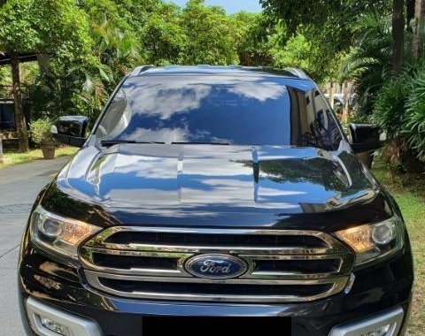 Sell Black 2016 Ford Everest in Quezon City
