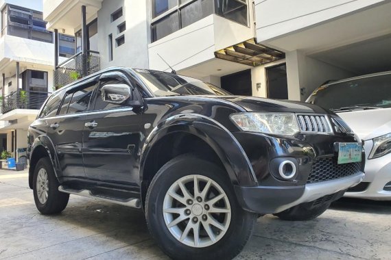 Black Mitsubishi Montero 2013 for sale in Automatic